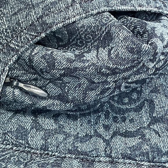 2/$40 Jacquard Jogger Jeans - Picture 7 of 11